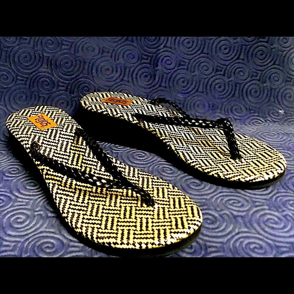 Flojos Black and Cream Sandles - Picture 1 of 8